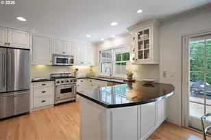 3000 Westview Ct, Lake Oswego, OR 97034 - Photo 16