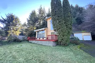 321 Jd Ln, Reedsport, OR 97467 - Photo 2