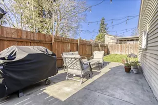 608 E 27th St, Vancouver, WA 98663 - Photo 24