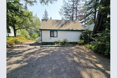 54460 McKenzie River Dr, Blue River, OR 97413 - Photo 14