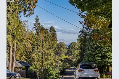 3673 Mapleton Dr, West Linn, OR 97068 - Photo 24
