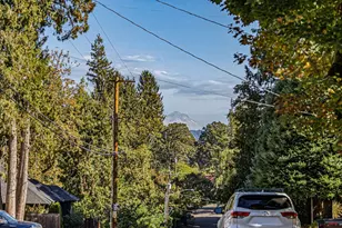 3673 Mapleton Dr, West Linn, OR 97068 - Photo 24