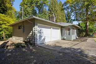 3673 Mapleton Dr, West Linn, OR 97068 - Photo 18