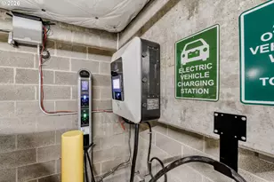 949 NW Overton St, Portland, OR 97209 - Photo 32