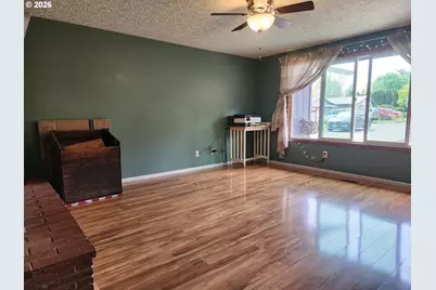 130 NE 12th Ave, Canby, OR 97013 - Photo 10