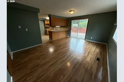 130 NE 12th Ave, Canby, OR 97013 - Photo 10