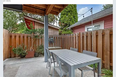 2021 SE Woodward St, Portland, OR 97202 - Photo 26
