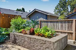 5743 Flairstone Dr, Salem, OR 97306 - Photo 38