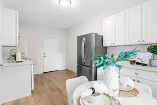 3721 N Michigan Ave, Portland, OR 97227 - Photo 8