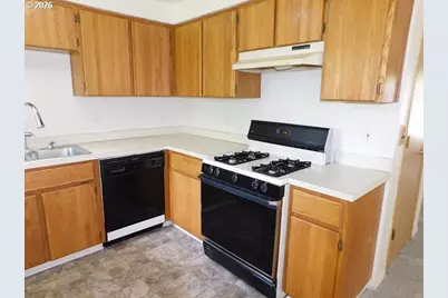 255 D St, Vernonia, OR 97064 - Photo 12