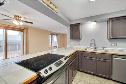 93 Salmon St, Saint Helens, OR 97051 - Photo 16