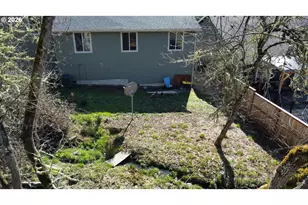 1660 NE Alameda Ave, Roseburg, OR 97470 - Photo 40
