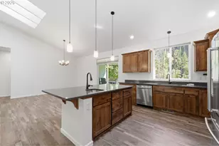 49380 McKenzie Hwy, Vida, OR 97488 - Photo 16