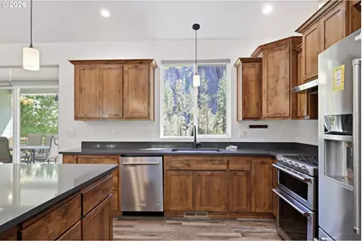 49380 McKenzie Hwy, Vida, OR 97488 - Photo 12