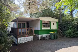 1600 Rhododendron Dr, Florence, OR 97439 - Photo 2