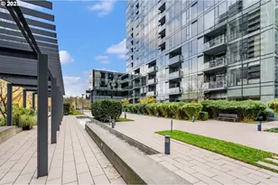 841 S Gaines St, Portland, OR 97239 - Photo 44