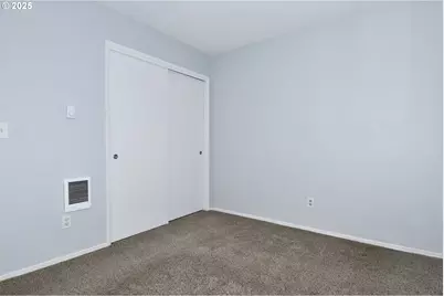 1226 SW Hensley Rd, Troutdale, OR 97060 - Photo 18