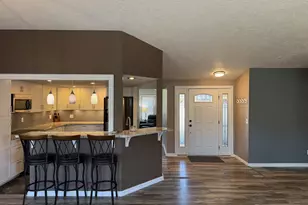 2419 Hickory Ave, Longview, WA 98632 - Photo 4