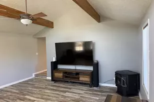 2419 Hickory Ave, Longview, WA 98632 - Photo 6