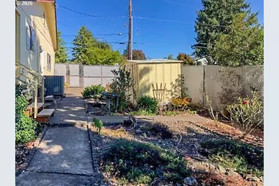 1649 NW Martin Ave, Roseburg, OR 97471 - Photo 36