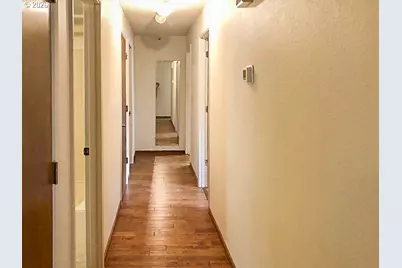 1649 NW Martin Ave, Roseburg, OR 97471 - Photo 14