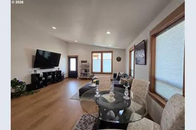 605 N Taylor St, Joseph, OR 97846 - Photo 8
