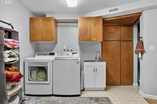 17542 Kirkwood Rd, Gladstone, OR 97027 - Photo 32