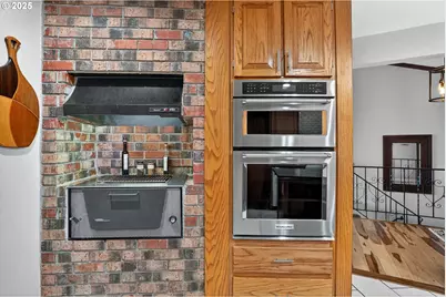 17542 Kirkwood Rd, Gladstone, OR 97027 - Photo 16