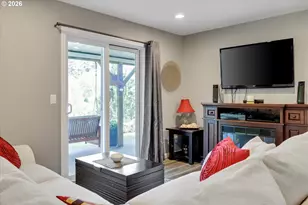 3769 10th St, Hubbard, OR 97032 - Photo 28