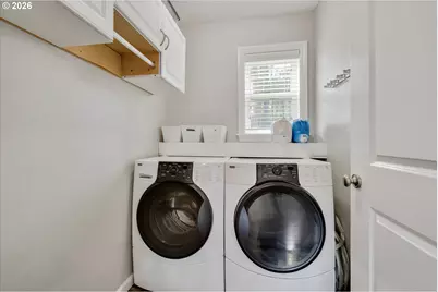 3769 10th St, Hubbard, OR 97032 - Photo 16