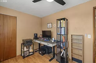 382 S 46th St, Springfield, OR 97478 - Photo 16