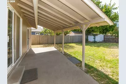 382 S 46th St, Springfield, OR 97478 - Photo 22