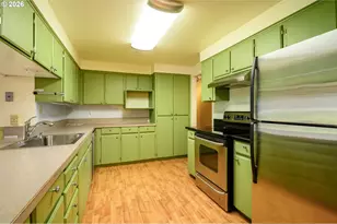 217 S 3rd St, Carlton, OR 97111 - Photo 14