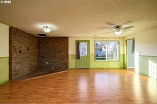 217 S 3rd St, Carlton, OR 97111 - Photo 18