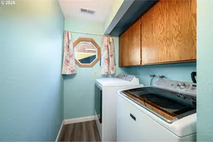 217 S 3rd St, Carlton, OR 97111 - Photo 28