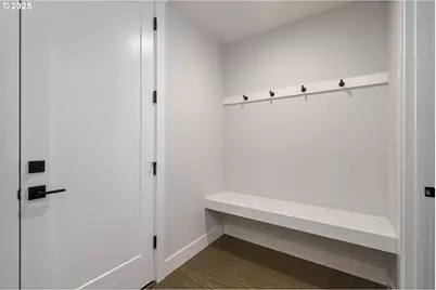 15221 SE Towers Ter, Milwaukie, OR 97267 - Photo 14