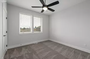 15221 S E Towers Ter, Milwaukie, OR 97267 - Photo 22