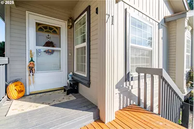 38129 Weirich Dr, Lebanon, OR 97355 - Photo 4