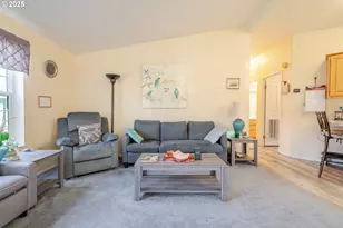 38129 Weirich Dr, Lebanon, OR 97355 - Photo 10