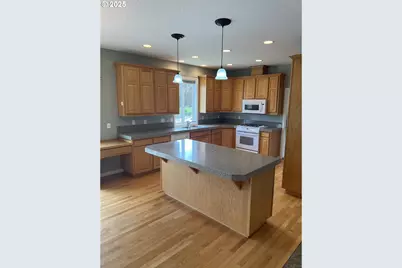 15193 SE Brackenbush Rd SE, Clackamas, OR 97015 - Photo 8