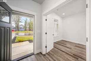 24678 Perkins Rd, Veneta, OR 97487 - Photo 2