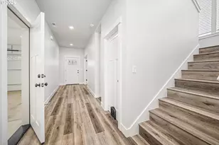 24678 Perkins Rd, Veneta, OR 97487 - Photo 8