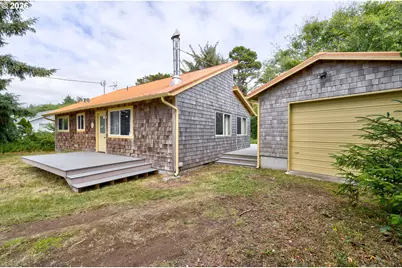 8845 Central Ct, Rockaway Beach, OR 97136 - Photo 36
