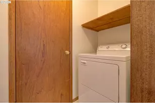 8845 Central Ct, Rockaway Beach, OR 97136 - Photo 20