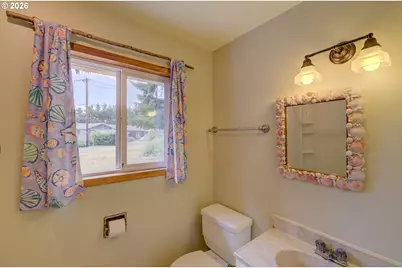 8845 Central Ct, Rockaway Beach, OR 97136 - Photo 16