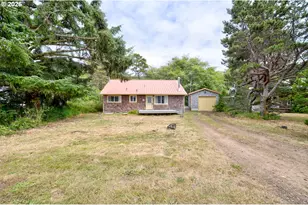 8845 Central Ct, Rockaway Beach, OR 97136 - Photo 34