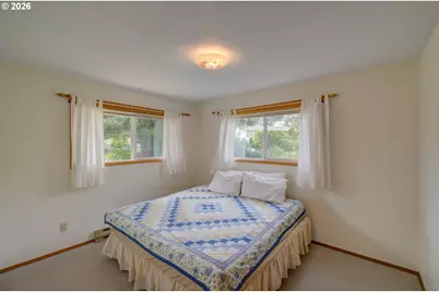8845 Central Ct, Rockaway Beach, OR 97136 - Photo 12