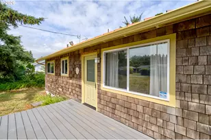 8845 Central Ct, Rockaway Beach, OR 97136 - Photo 20