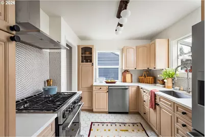 4310 SE Lambert St, Portland, OR 97206 - Photo 12