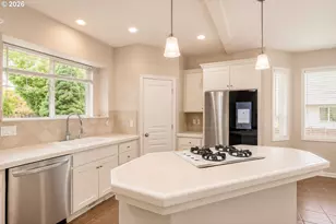 10770 SW Willow St, Tualatin, OR 97062 - Photo 8